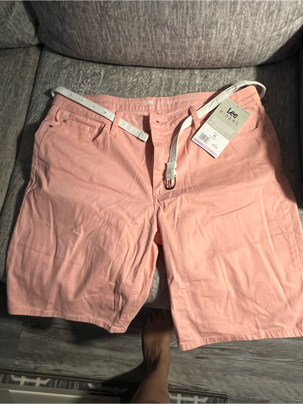 Lee Women's Peach Cotton Bermuda Shorts with White Belt